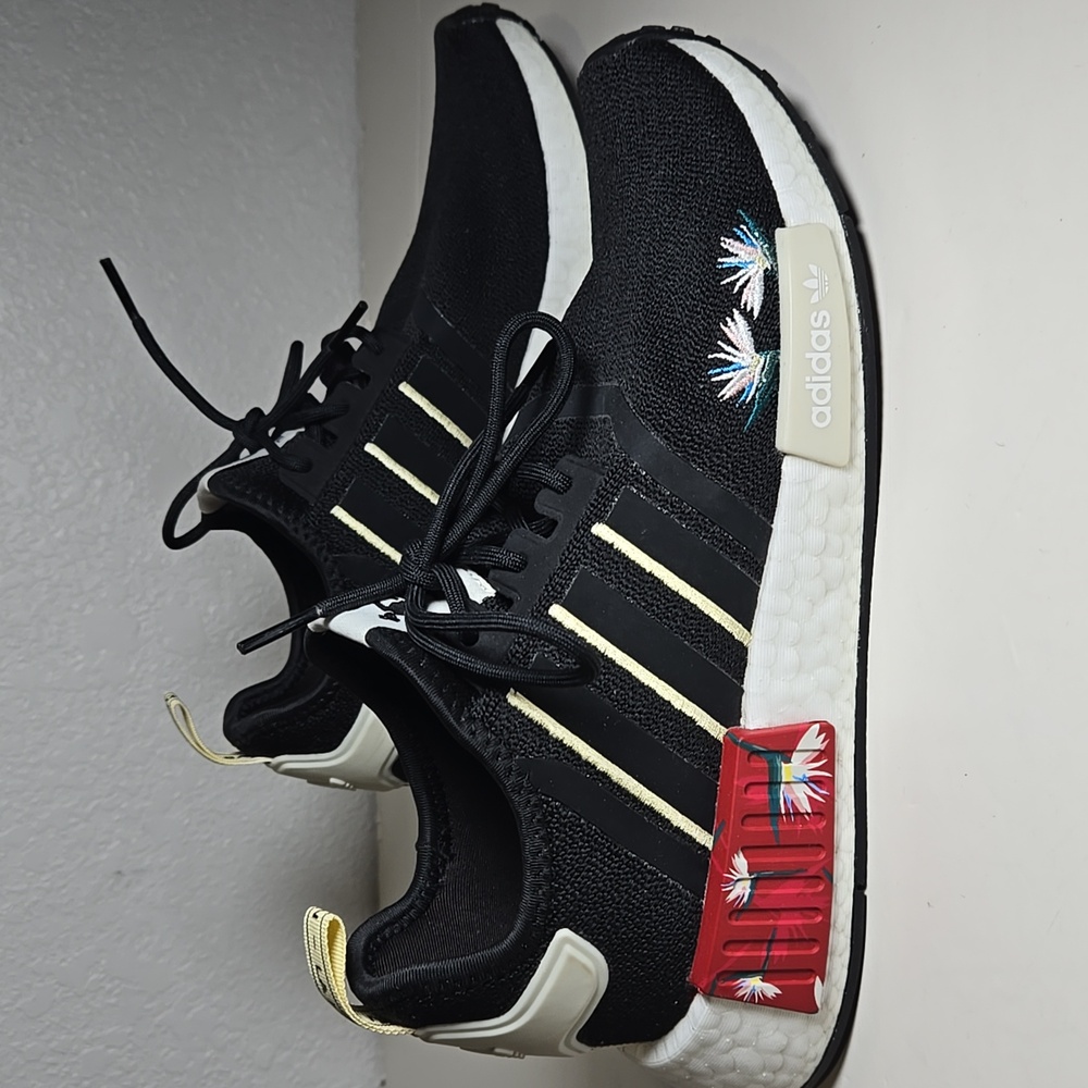 Adidas NMD_R1 Thebe Magugu Birds of Paradise Boost Sneaker 7.5 Fits 8 - Picture 4 of 11